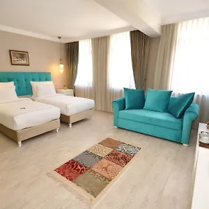 Nea Old Hotel